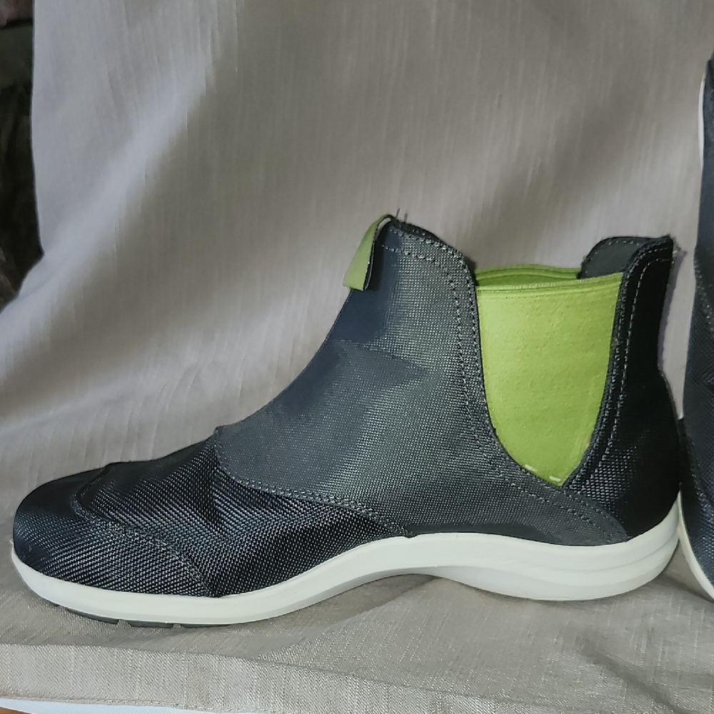SO Men's Black and Lime Green Slip-On Loafers